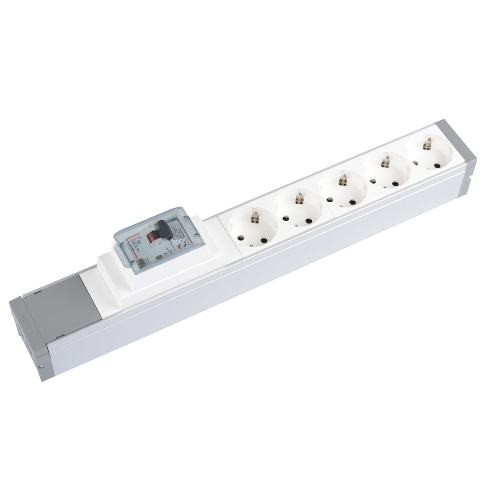 Legrand Enchufe De Mesa Con 5 Tomas E Interruptor De Fuga - 073424