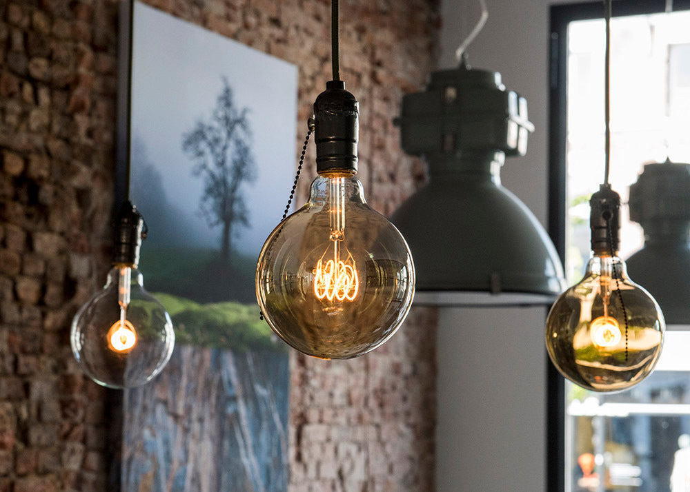 Bailey Spiraled Leslie G125 LED Filamento Globo 3.2W Oro - 145017