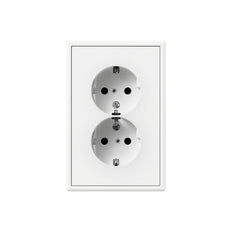 Jung LS990 Toma Doble Mate Blanca Con Contacto De Seguridad - LS5015KIWWM