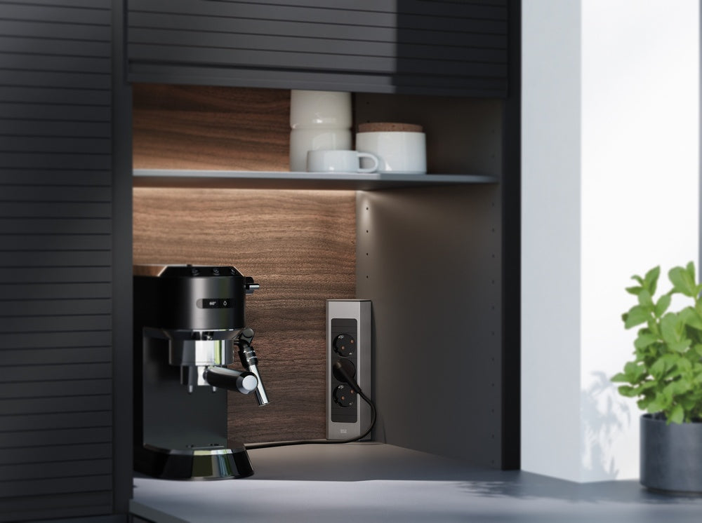 Bachmann Casia 2 Unidad De Energía De Esquina 3x 230V Acero Inoxidable - 932.000