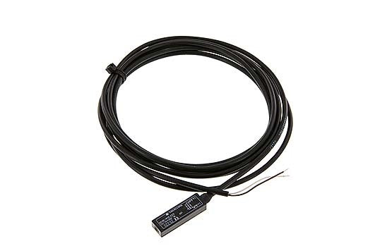 Sensor de posición 2 hilos 3 m 10-70 V CC/10-48 V CA Kit de montaje